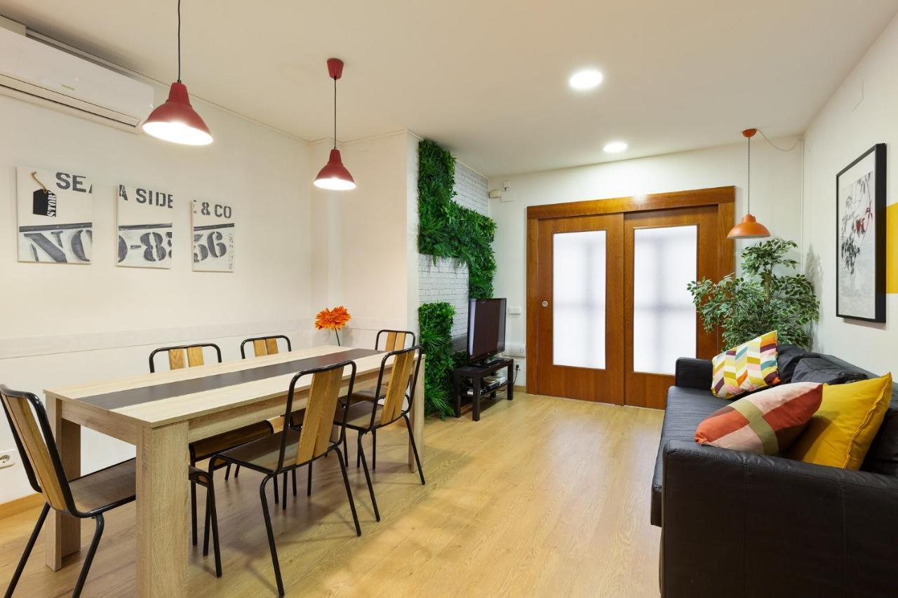 Stay U-Nique Apartments Passatge De Font Barcelona Zewnętrze zdjęcie