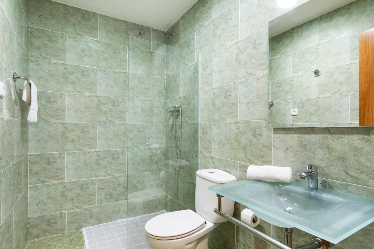 Stay U-Nique Apartments Passatge De Font Barcelona Zewnętrze zdjęcie